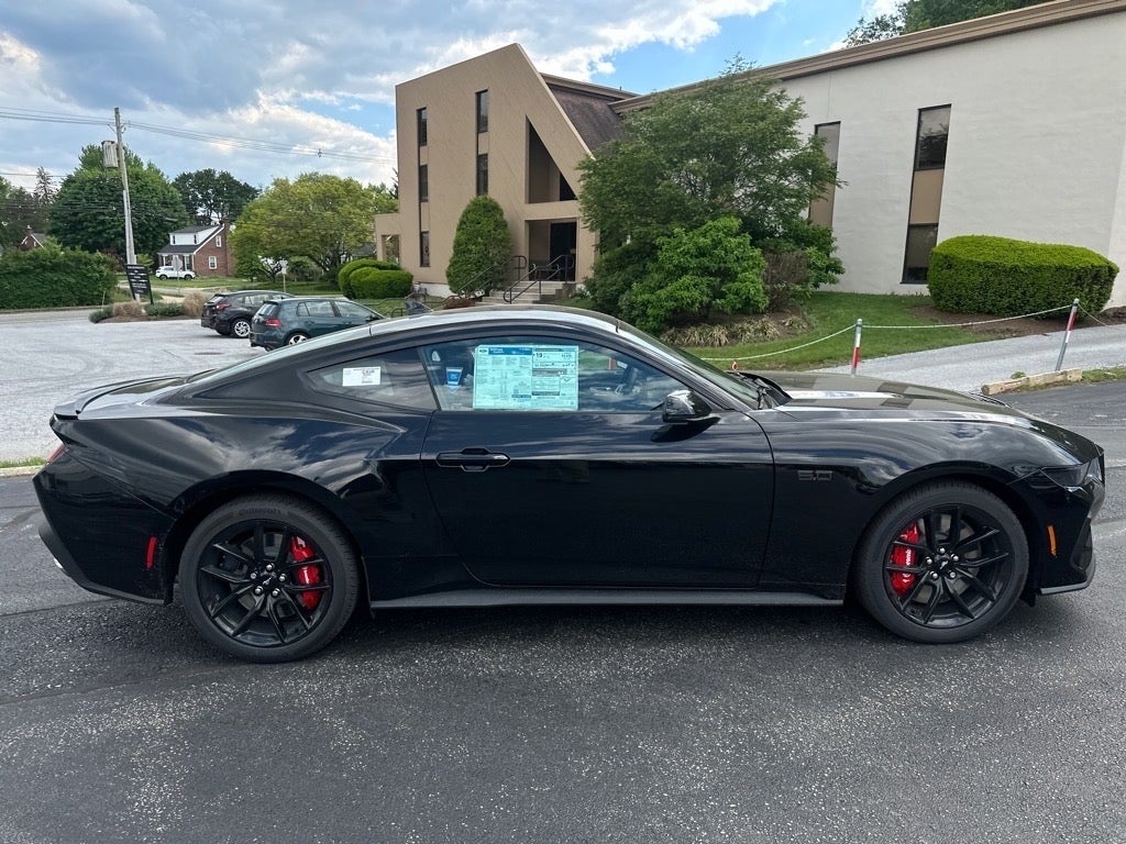 2025 Ford Mustang GT Premium