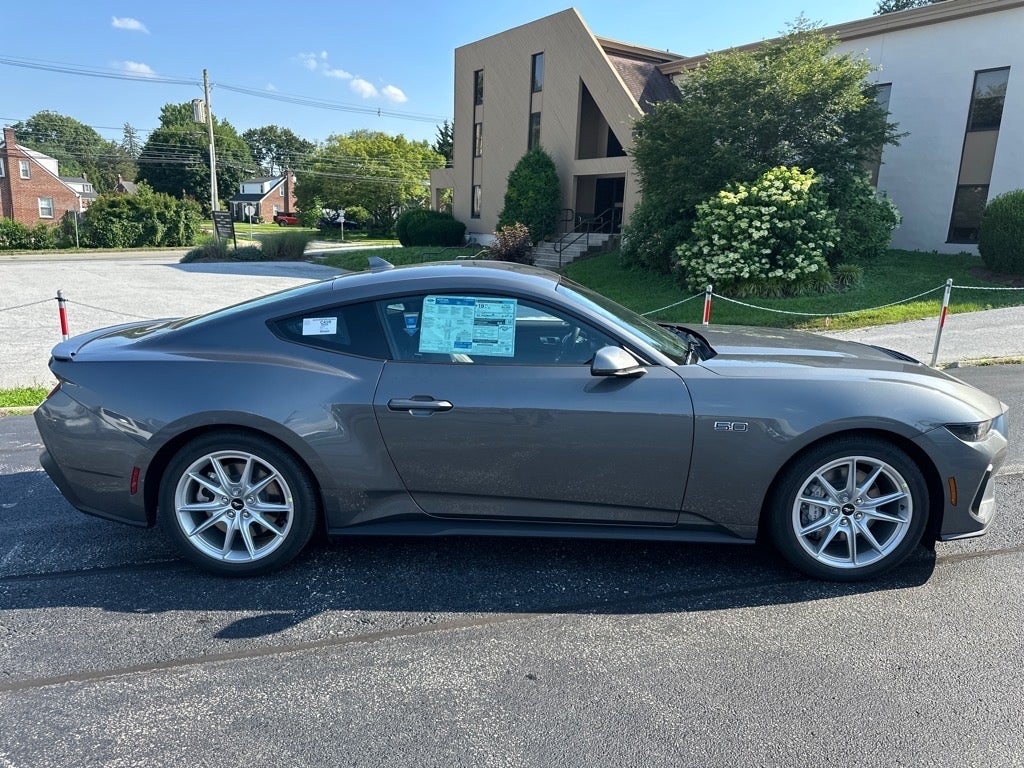 2025 Ford Mustang GT Premium