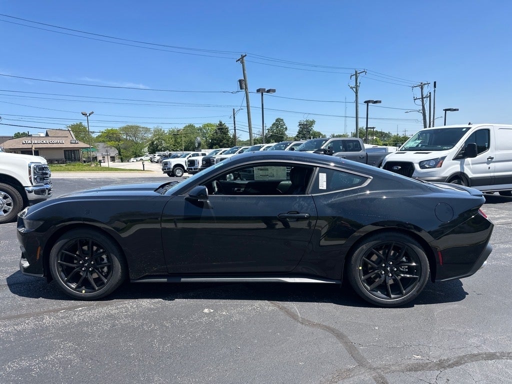 2025 Ford Mustang EcoBoost