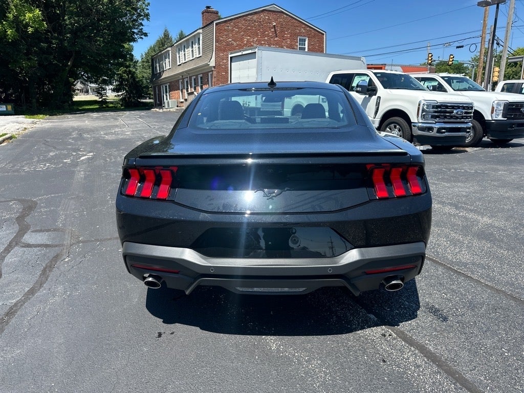 2025 Ford Mustang EcoBoost