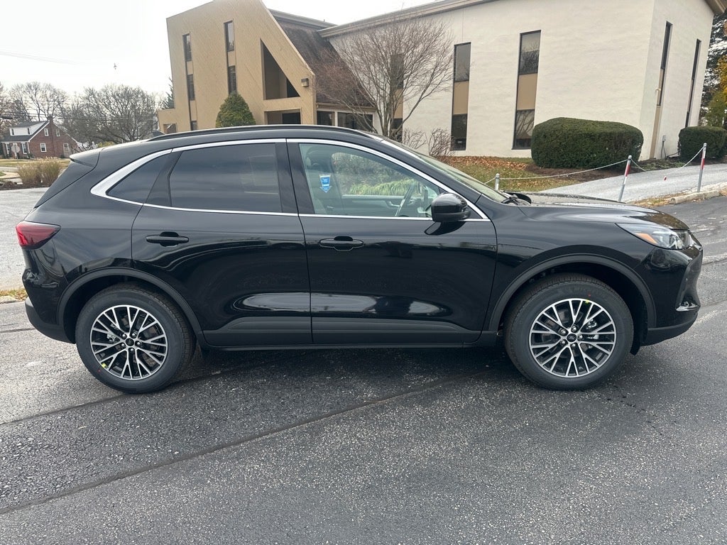 2026 Ford Escape Plug-In Hybrid Base