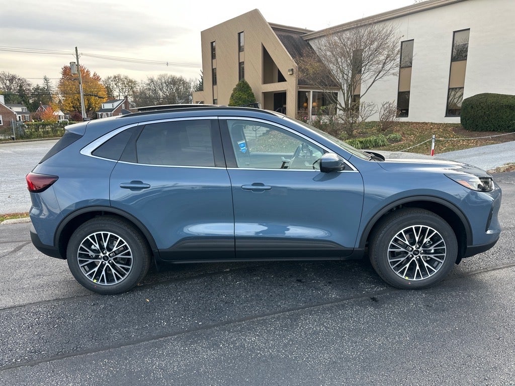 2026 Ford Escape Plug-In Hybrid Base