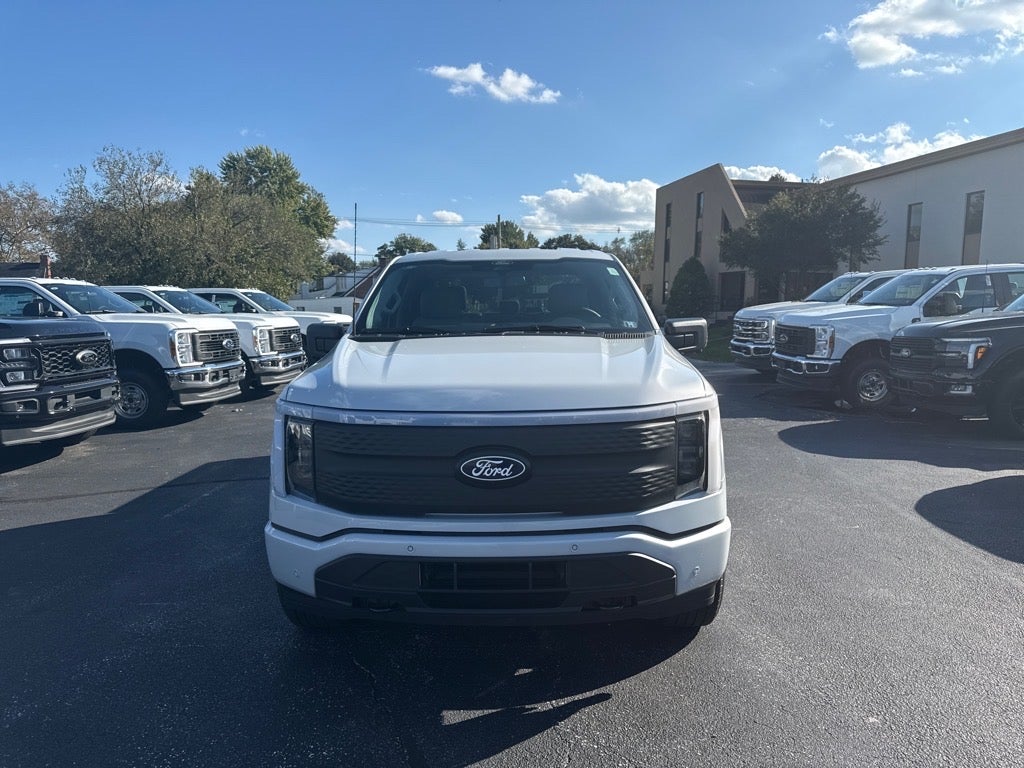 2025 Ford F-150 Lightning Flash