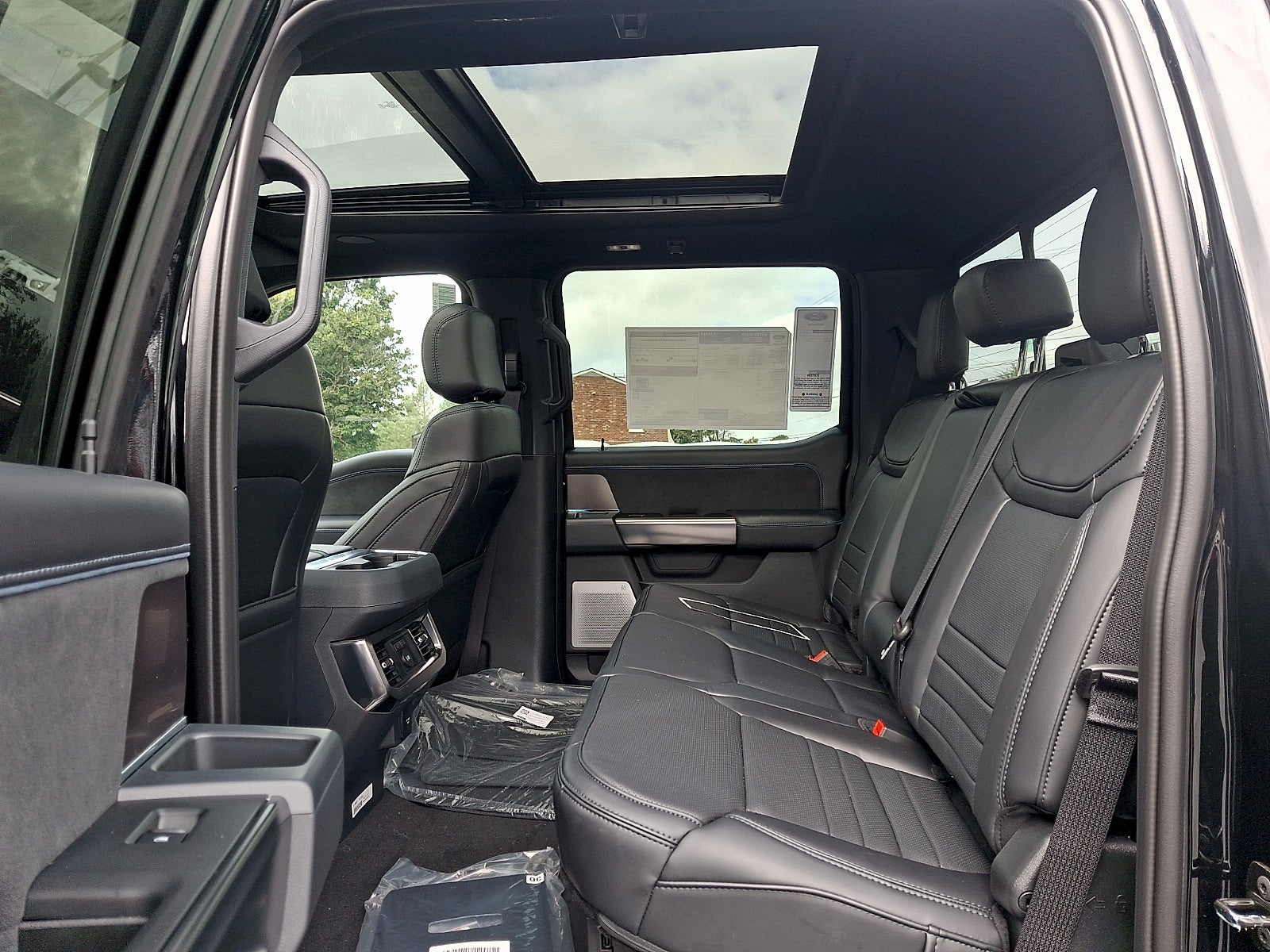 2027 Ford F-250SD Platinum