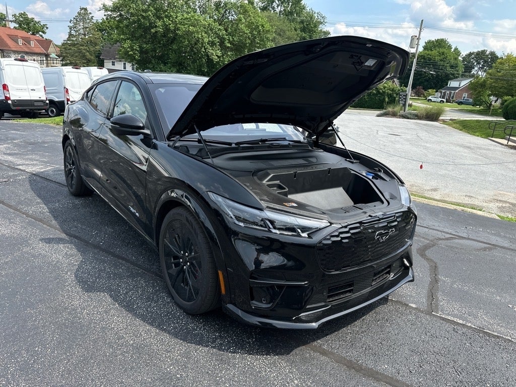 2025 Ford Mustang Mach-E GT