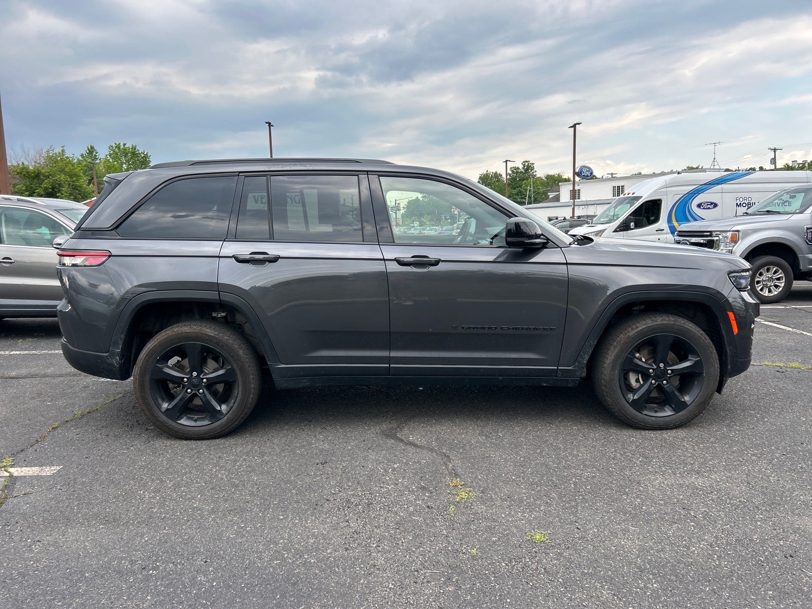 2022 Jeep Grand Cherokee Altitude
