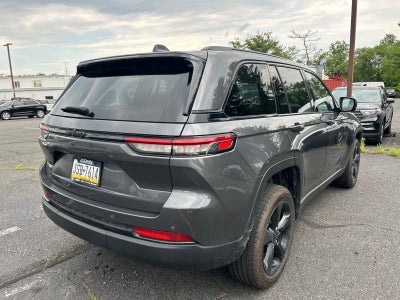 2022 Jeep Grand Cherokee Altitude