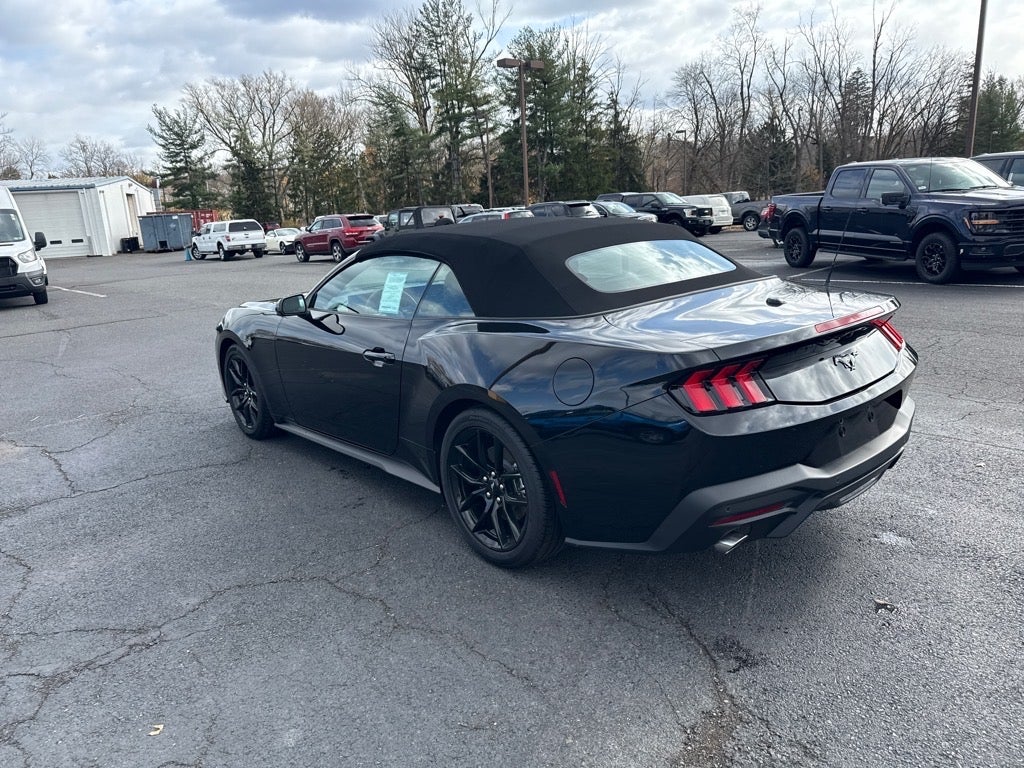 2025 Ford Mustang EcoBoost