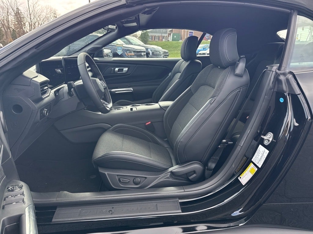 2025 Ford Mustang EcoBoost