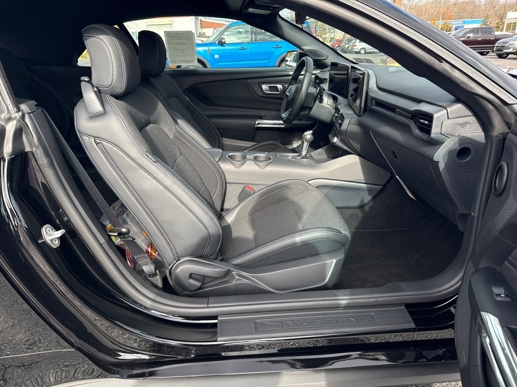 2025 Ford Mustang EcoBoost