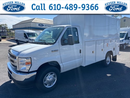 2026 Ford E-350SD Base Reading Enclosed Utility Body
