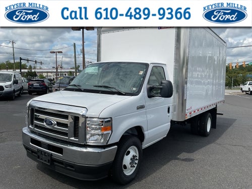 2025 Ford E-350SD Base 15 FT Box Van