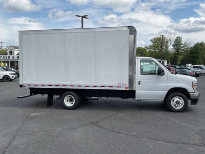 2025 Ford E-350SD Base 15 FT Box Van