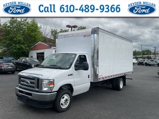 2025 Ford E-450SD Base 17 FT Box Van