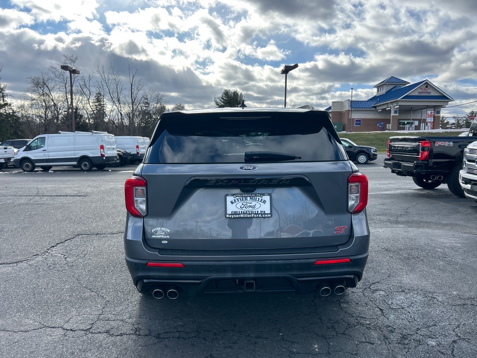 2022 Ford Explorer ST