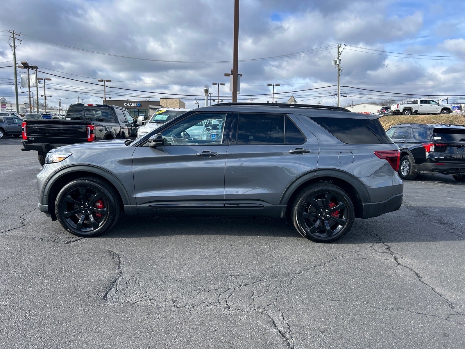 2022 Ford Explorer ST