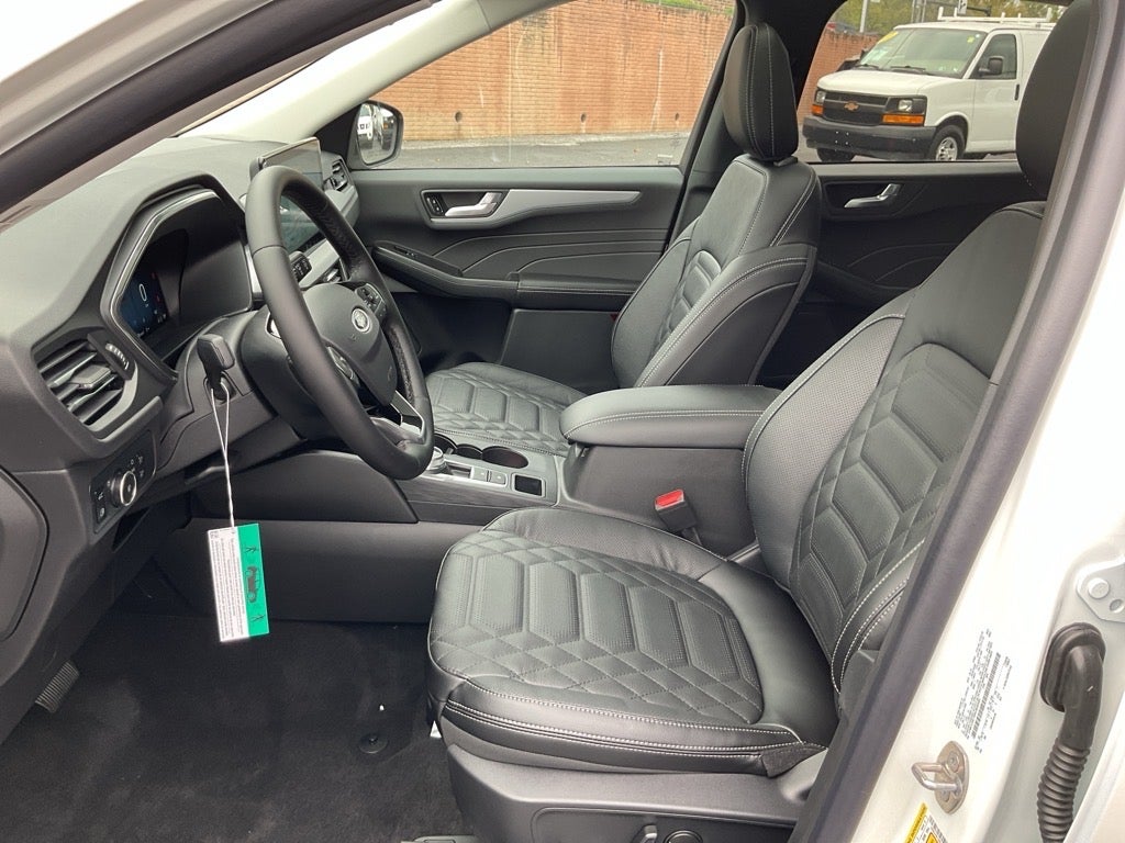 2024 Ford Escape Plug-In Hybrid Base