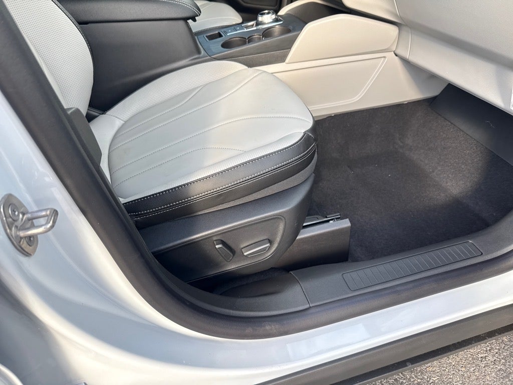 2026 Ford Escape Plug-In Hybrid Base