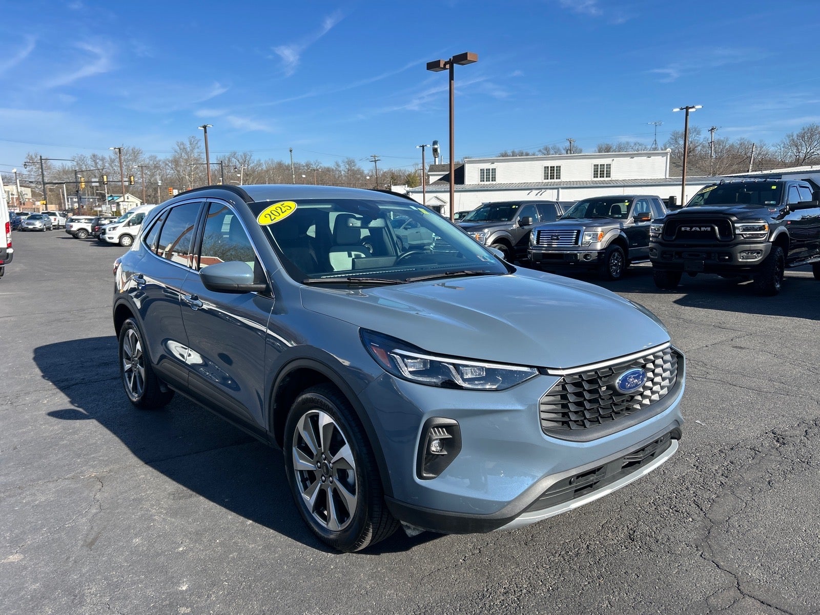 2025 Ford Escape Platinum