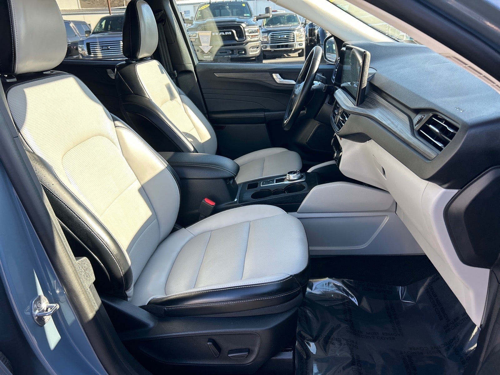 2025 Ford Escape Hybrid Platinum