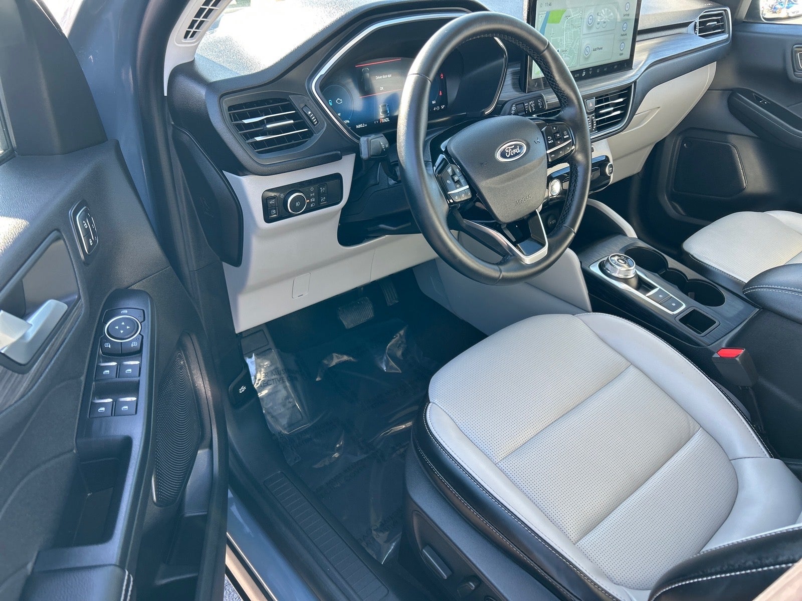 2025 Ford Escape Hybrid Platinum