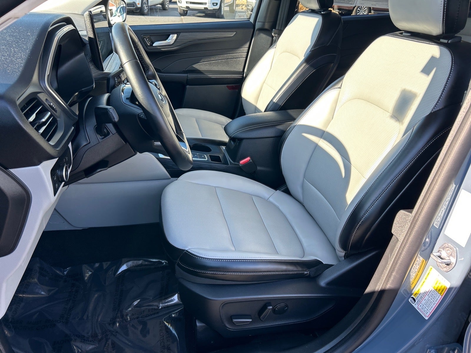 2025 Ford Escape Hybrid Platinum