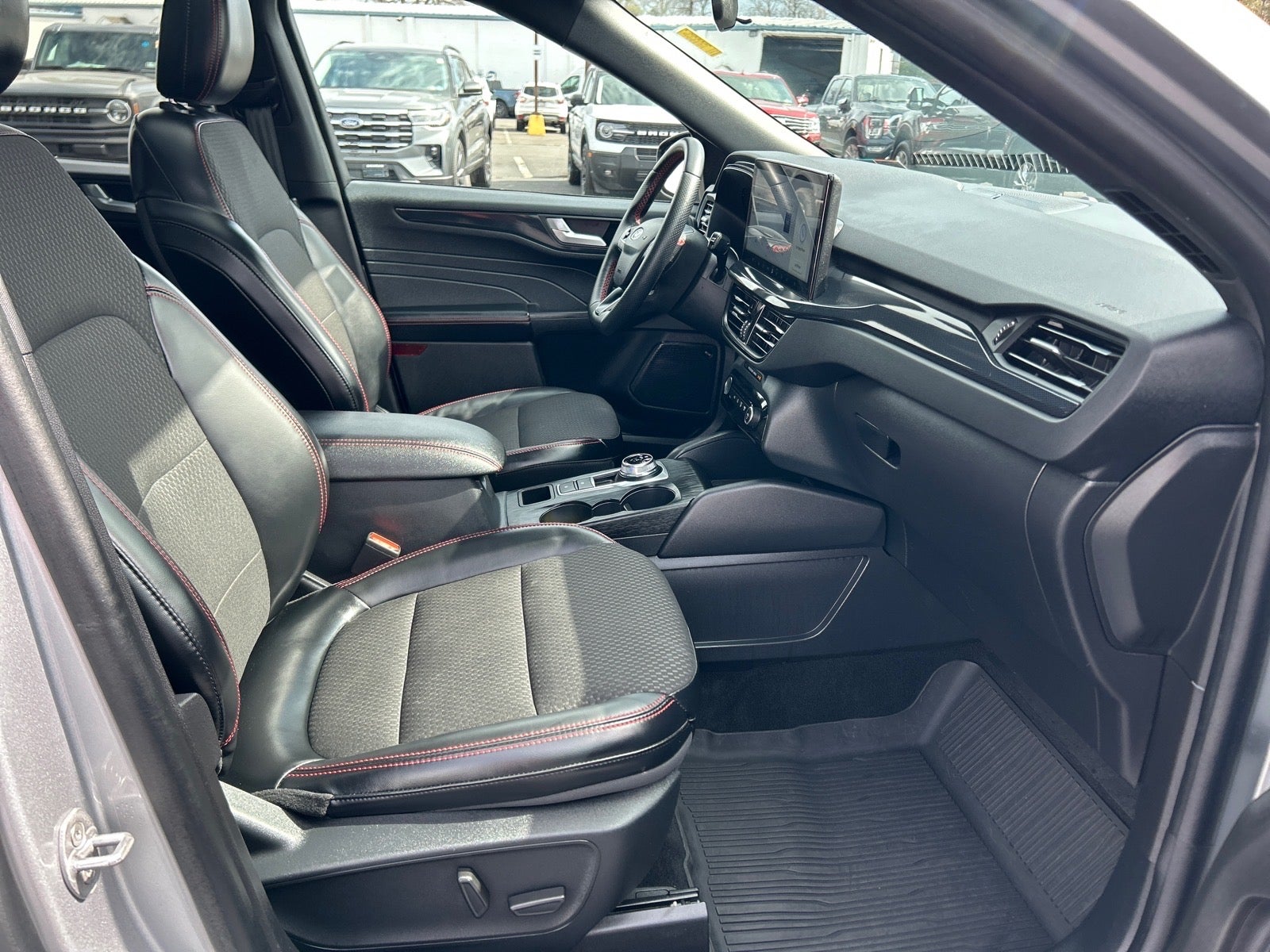 2024 Ford Escape ST-Line Select