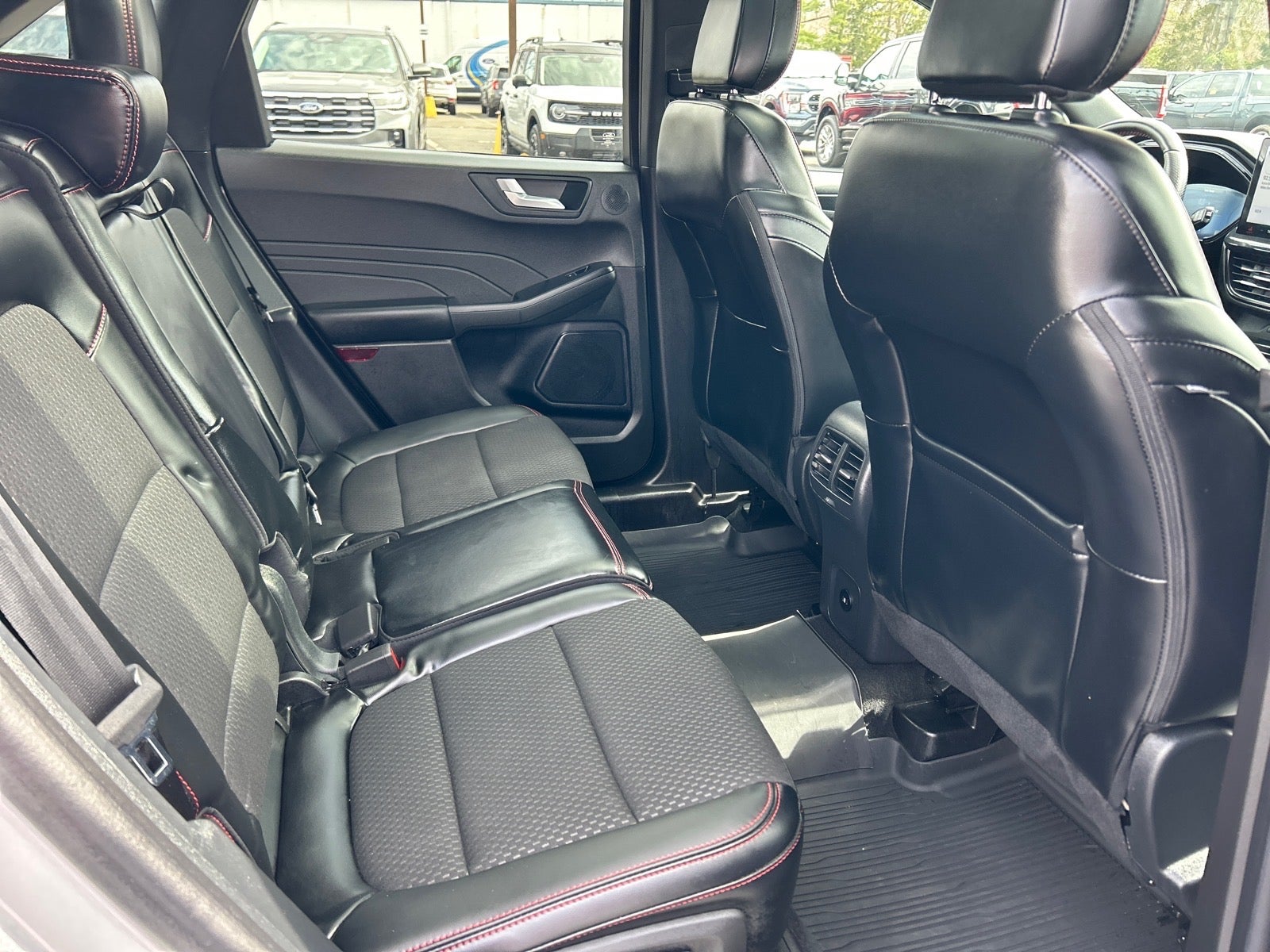 2024 Ford Escape ST-Line Select