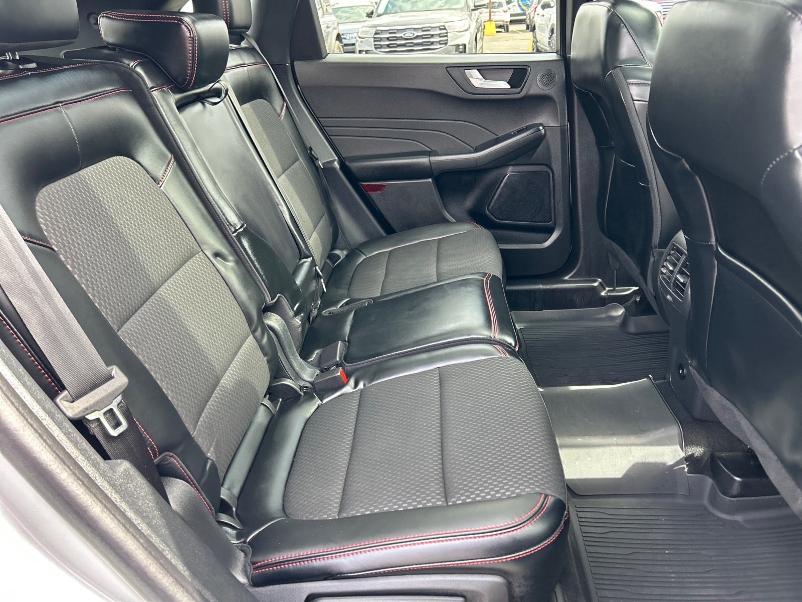 2024 Ford Escape ST-Line Select