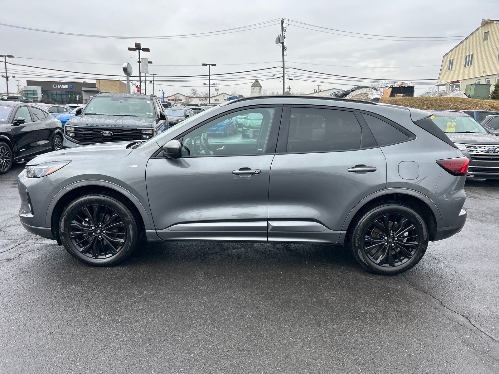 2023 Ford Escape ST-Line Elite