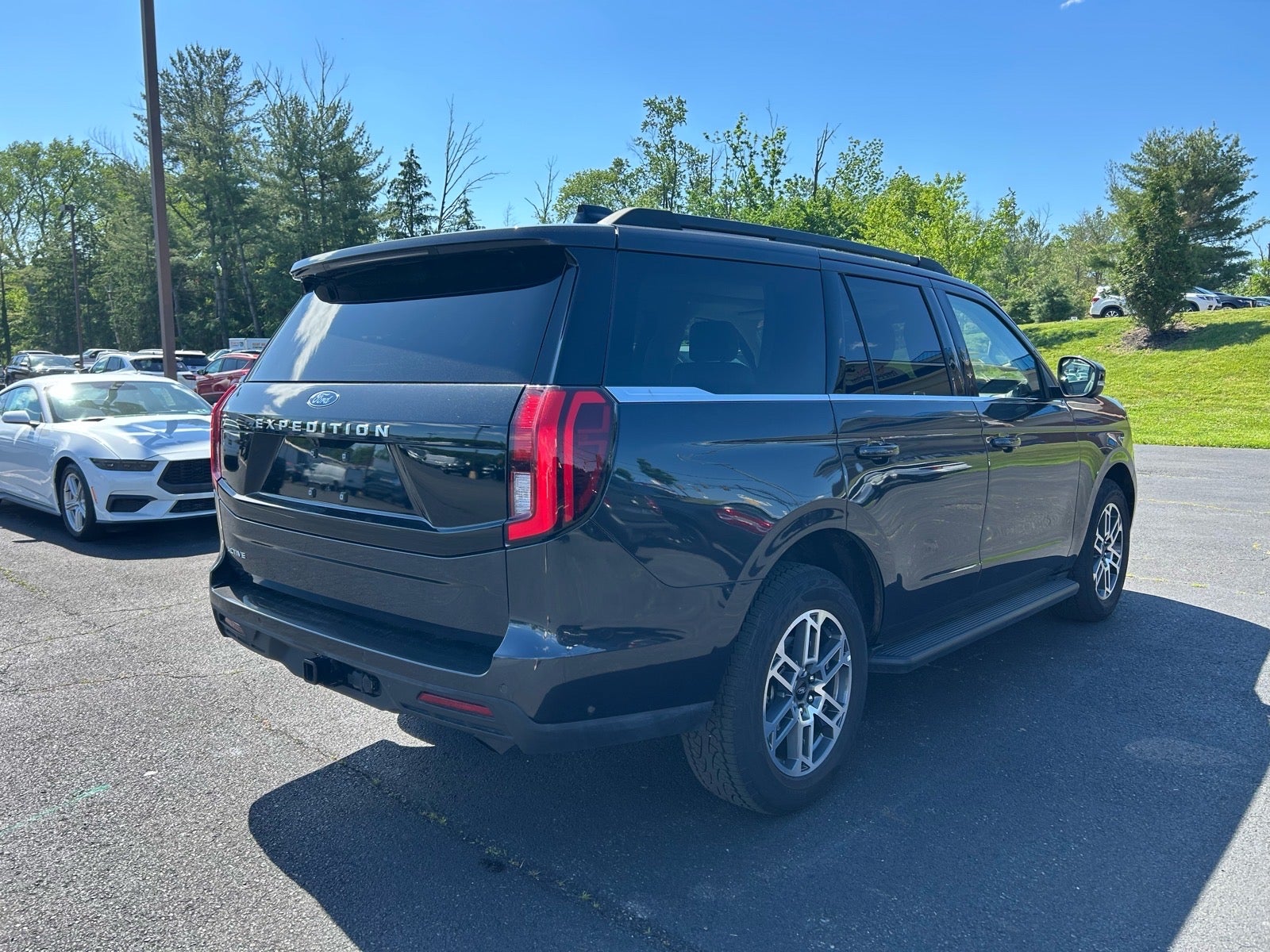 2025 Ford Expedition Active