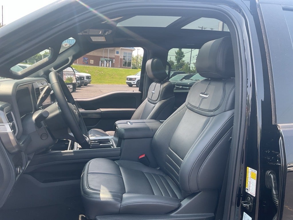 2025 Ford F-350SD Platinum