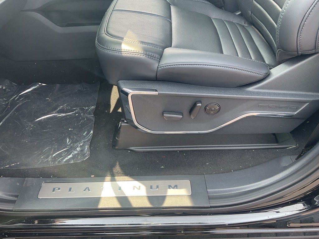 2025 Ford F-350SD Platinum