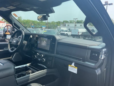 2025 Ford F-350SD Platinum