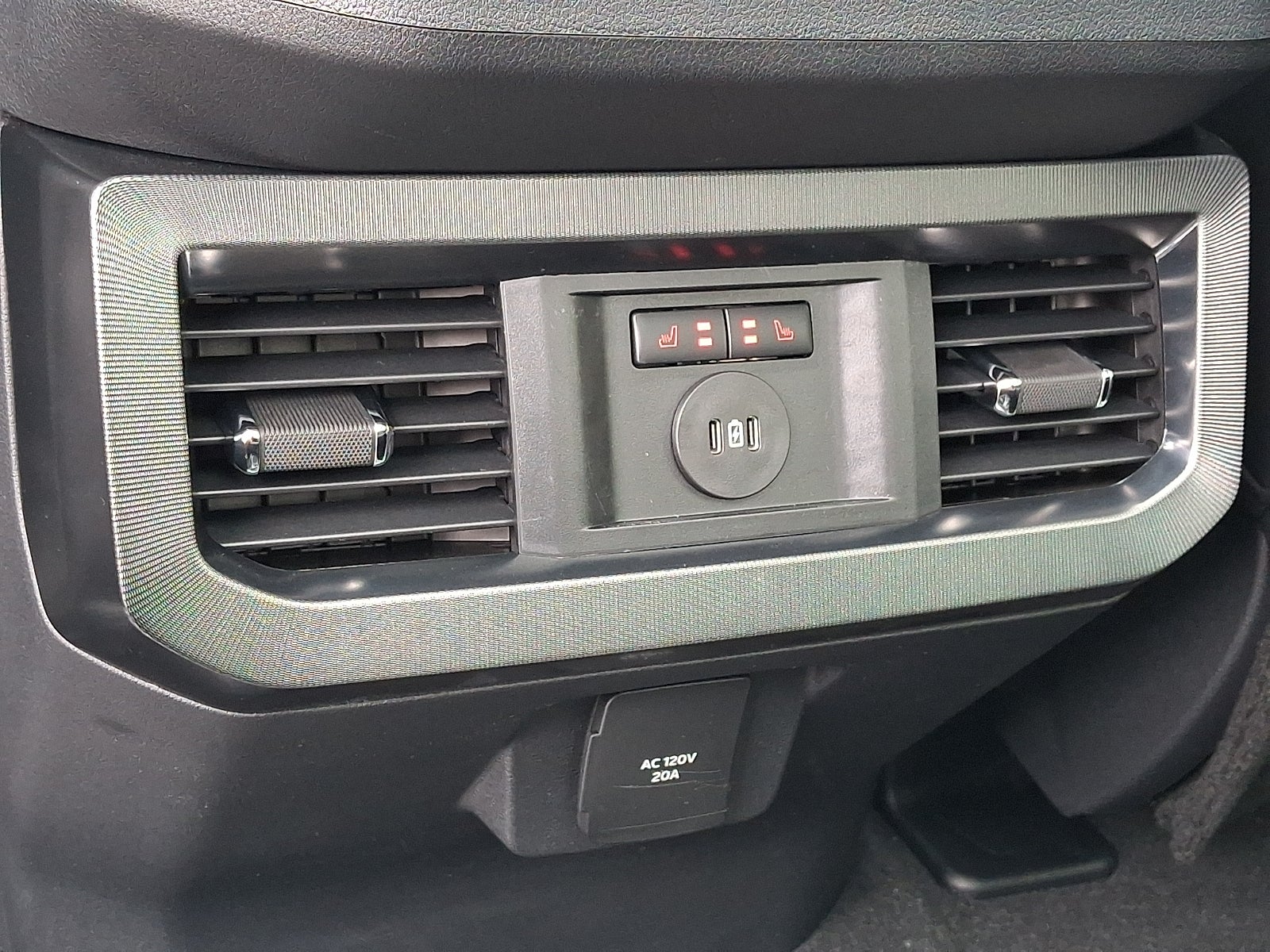 2025 Ford F-350 Platinum