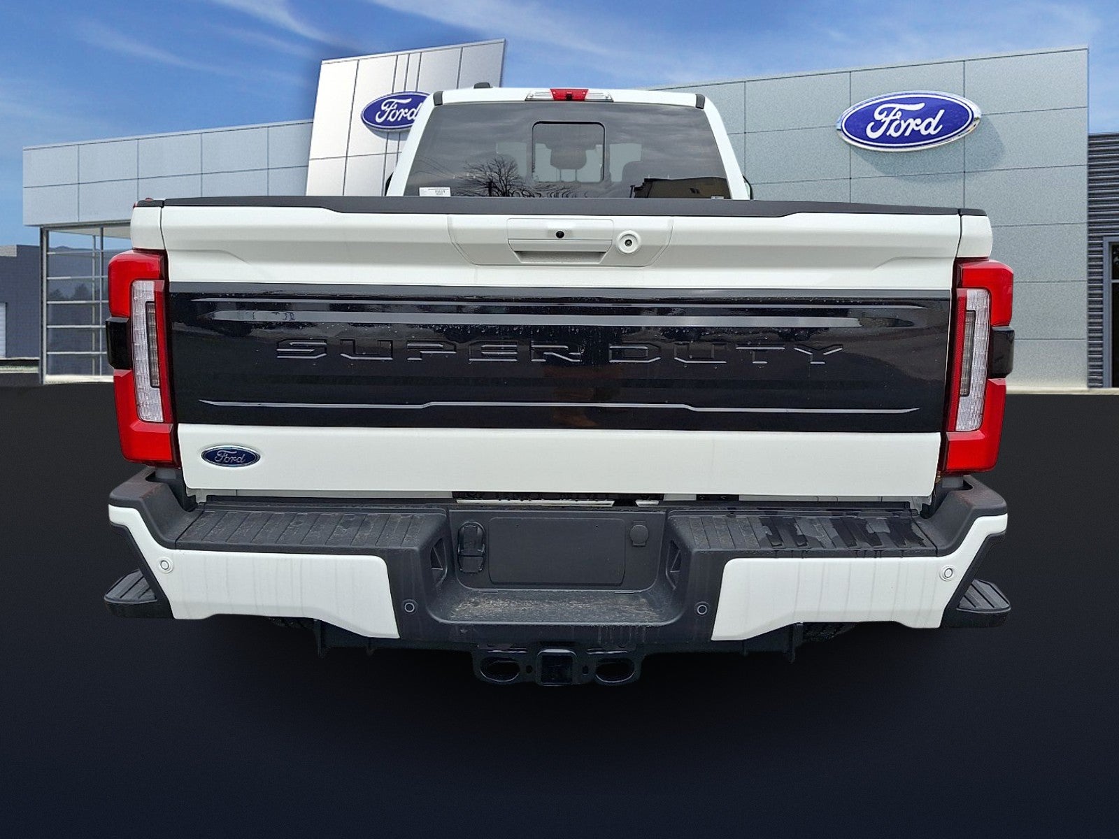 2025 Ford F-350 Platinum