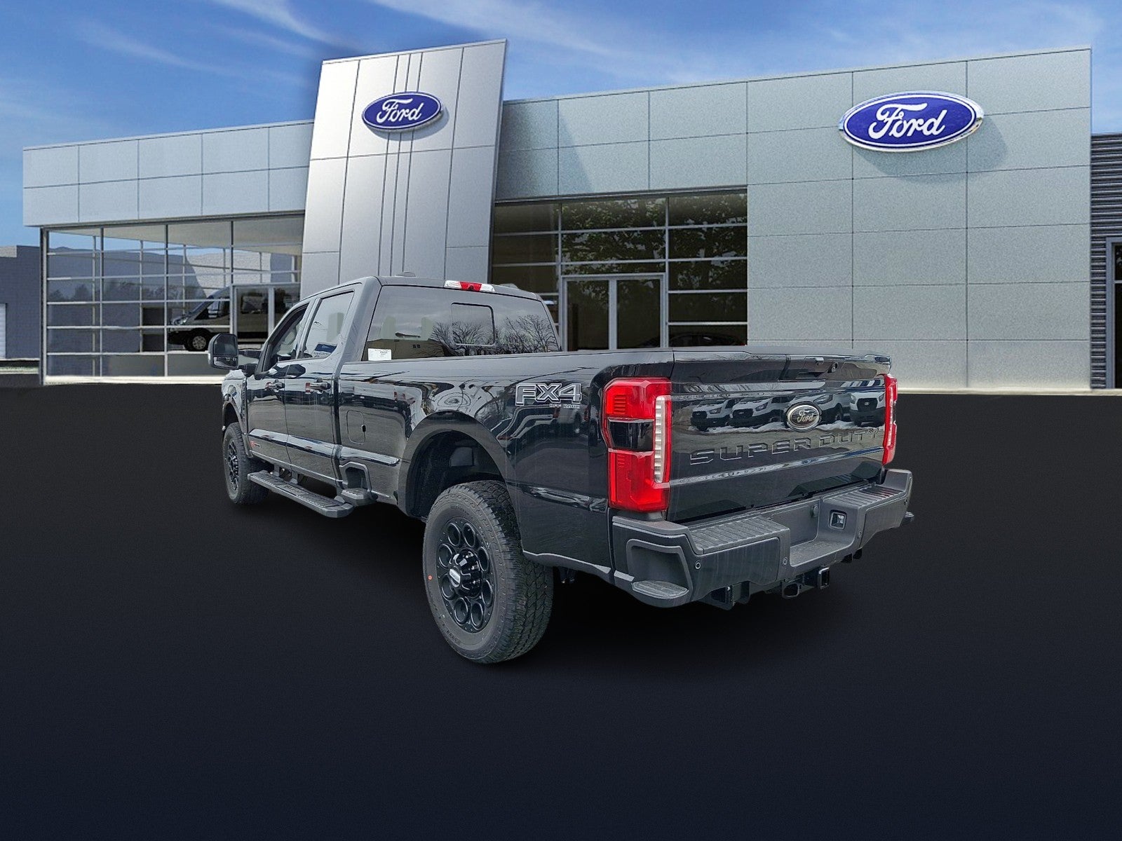 2025 Ford F-350 LARIAT