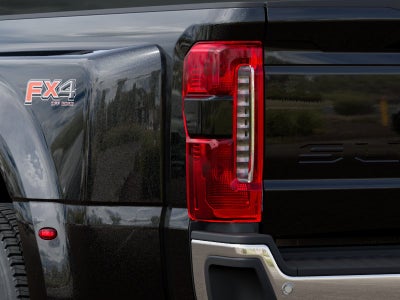 2027 Ford F-450SD Lariat DRW