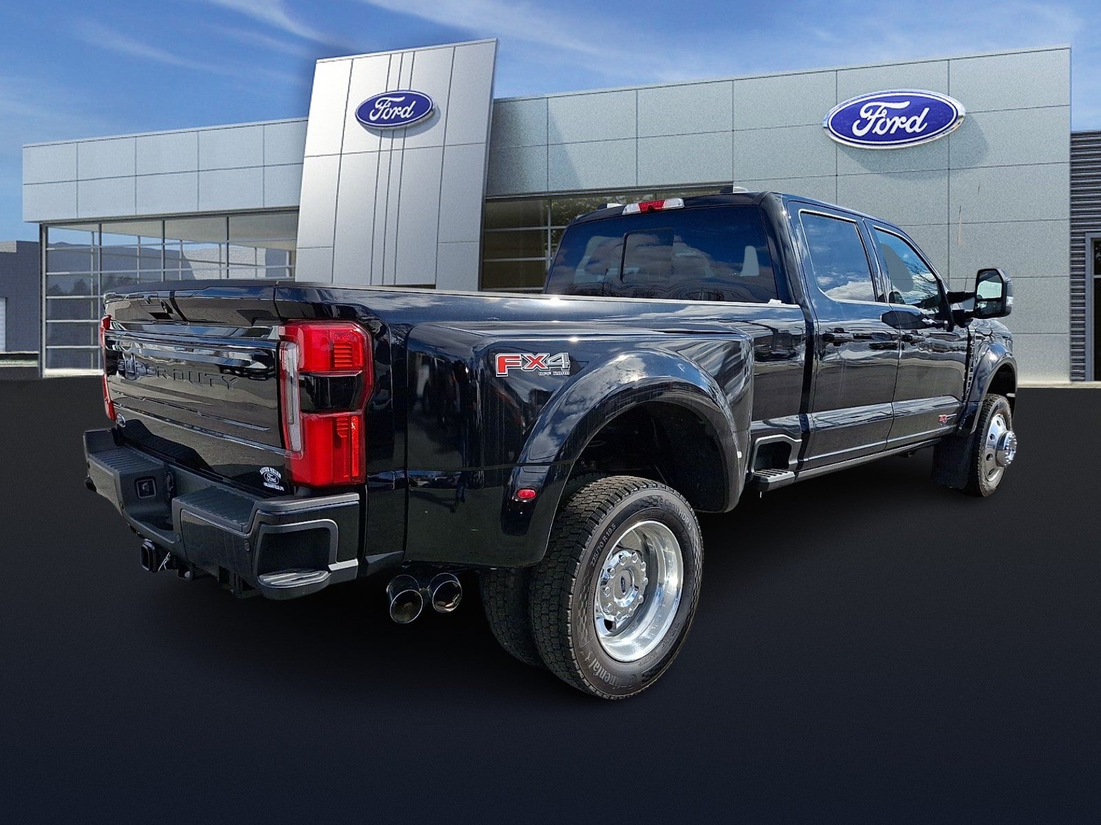 2026 Ford F-450SD Platinum DRW