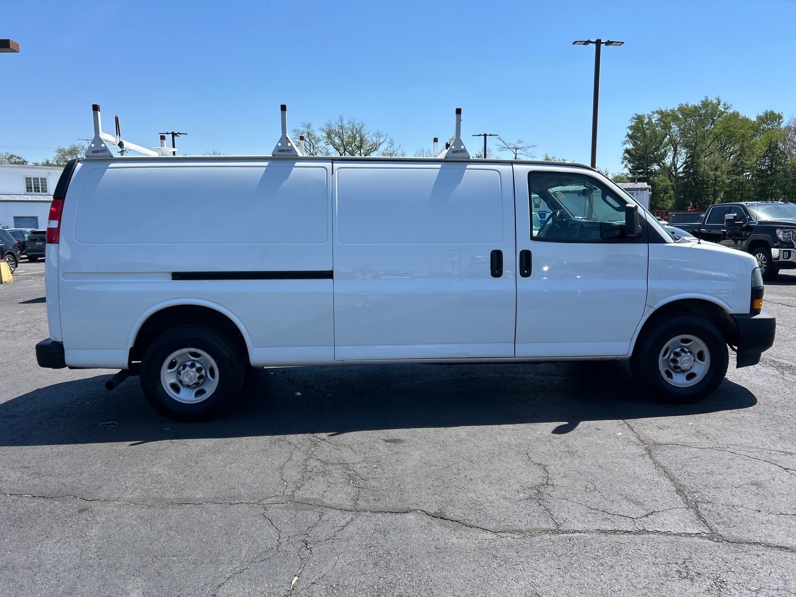 2022 Chevrolet Express 2500 Work Van Cargo