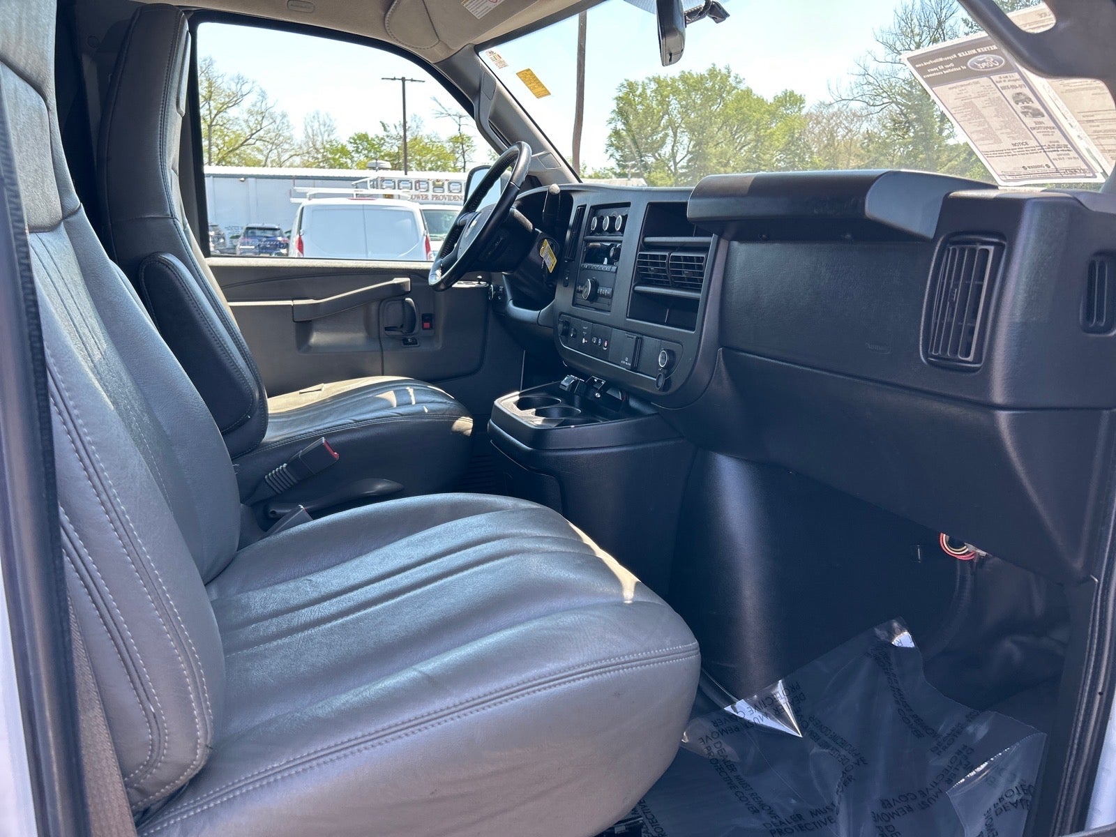 2022 Chevrolet Express 2500 Work Van Cargo