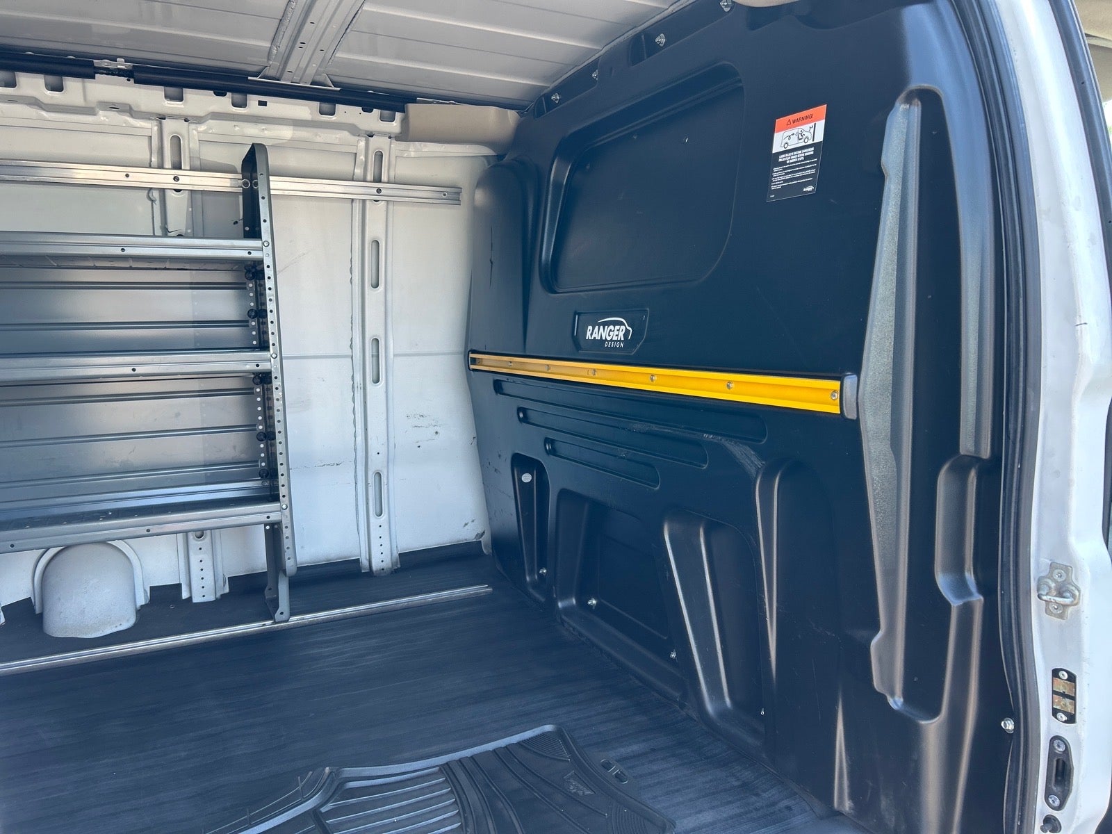 2022 Chevrolet Express 2500 Work Van Cargo