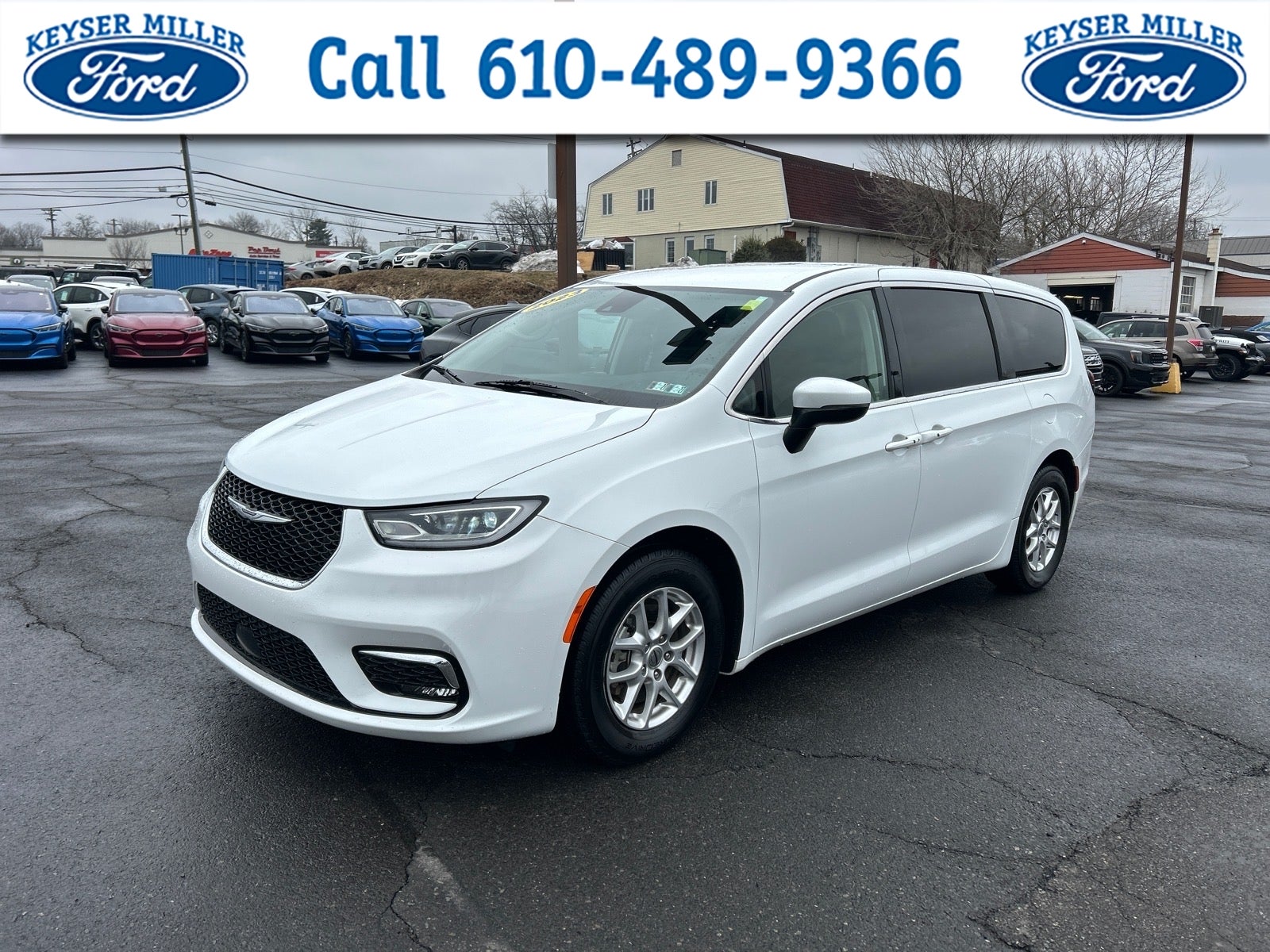 2023 Chrysler Pacifica Touring L