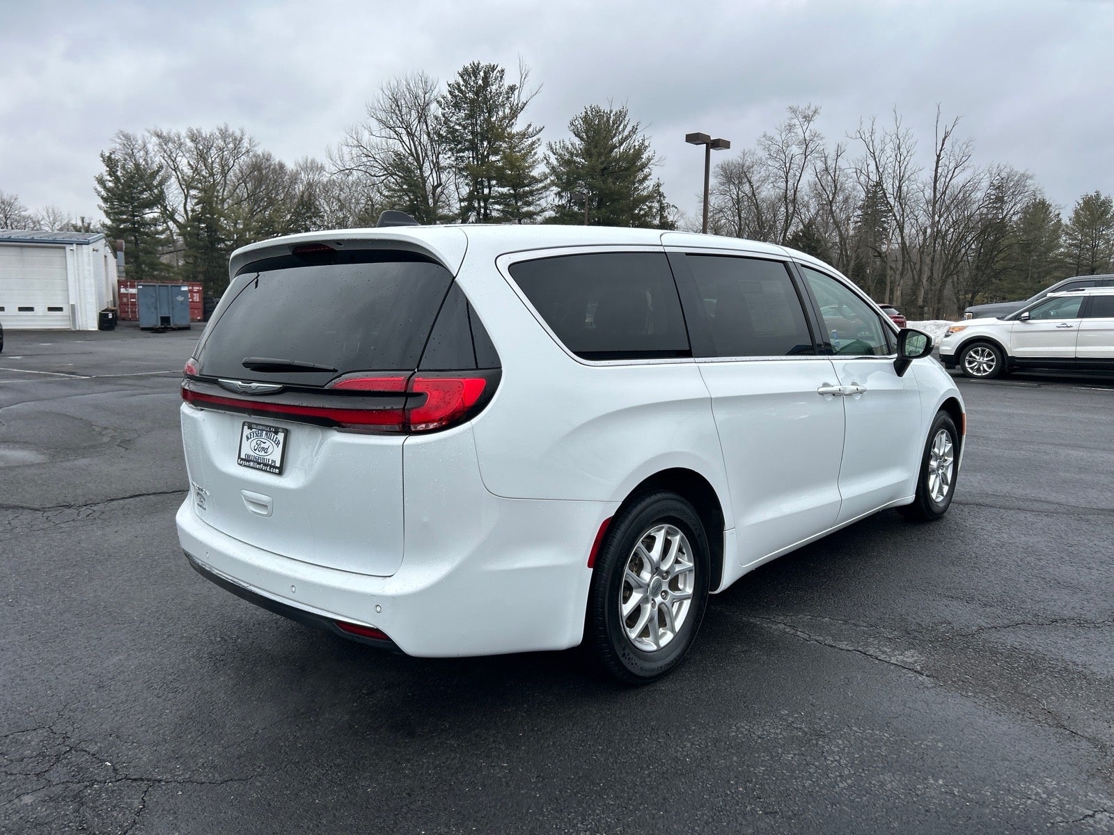 2023 Chrysler Pacifica Touring L