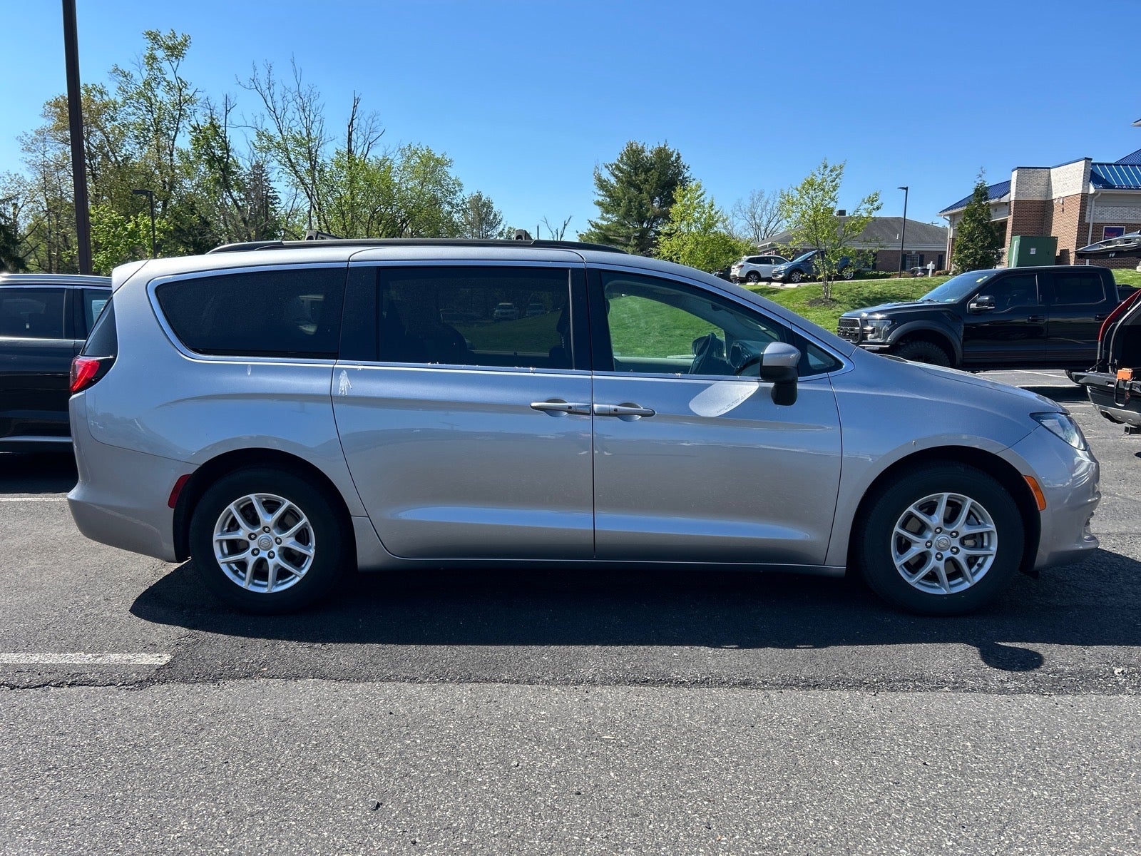 2020 Chrysler Voyager LXI