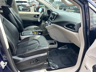 2020 Chrysler Pacifica Hybrid Limited