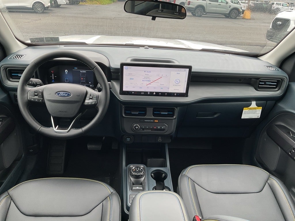 2025 Ford Maverick Lobo Standard