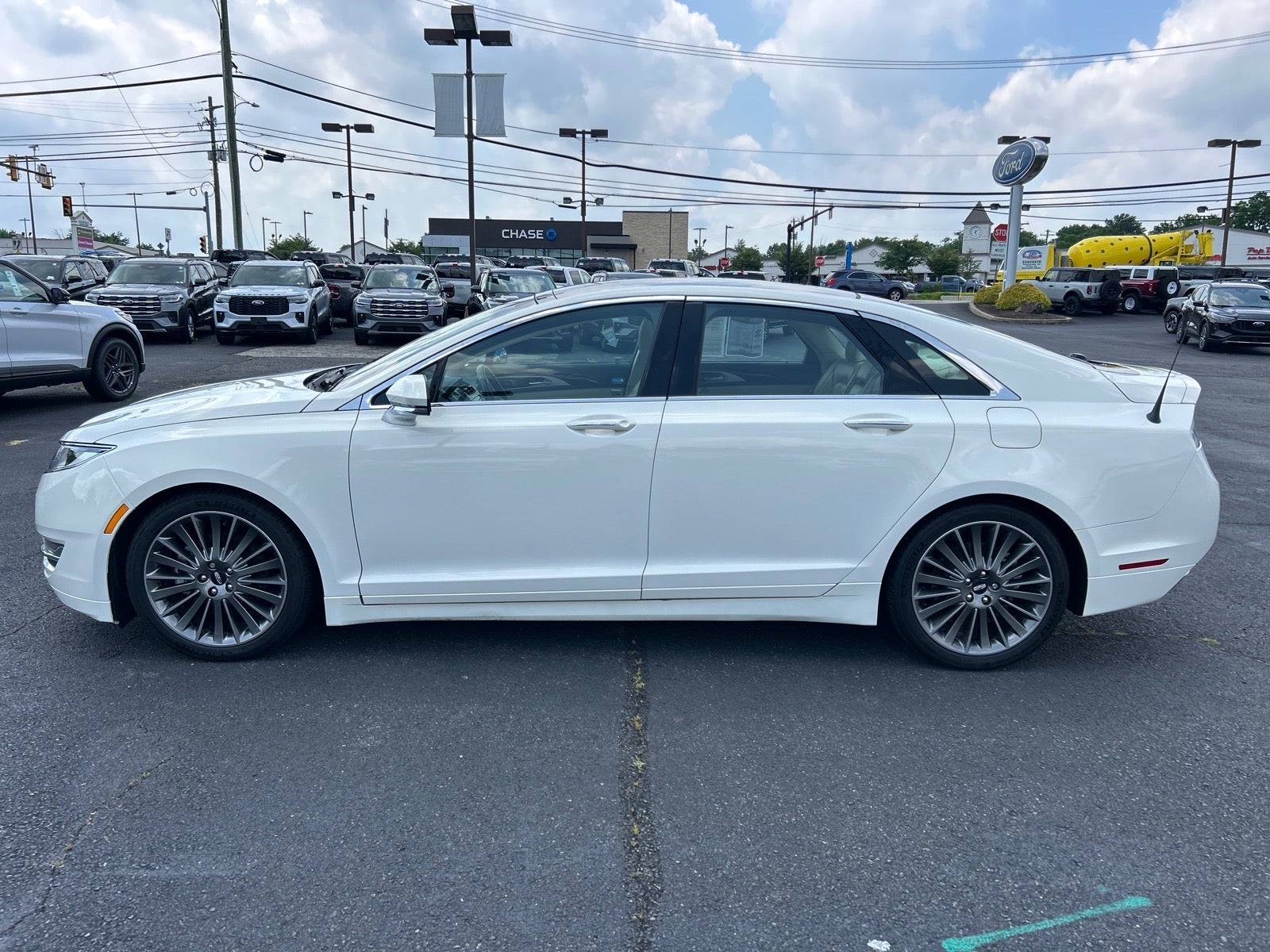 2013 Lincoln MKZ Base