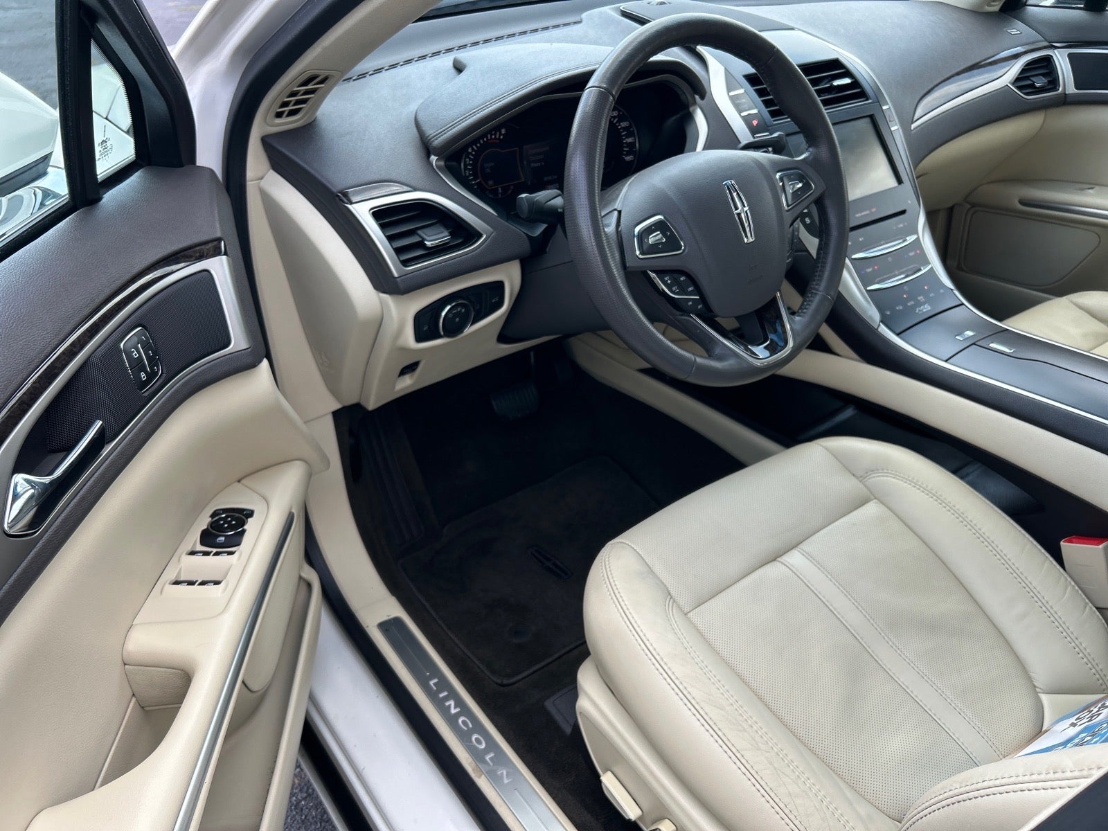 2013 Lincoln MKZ Base