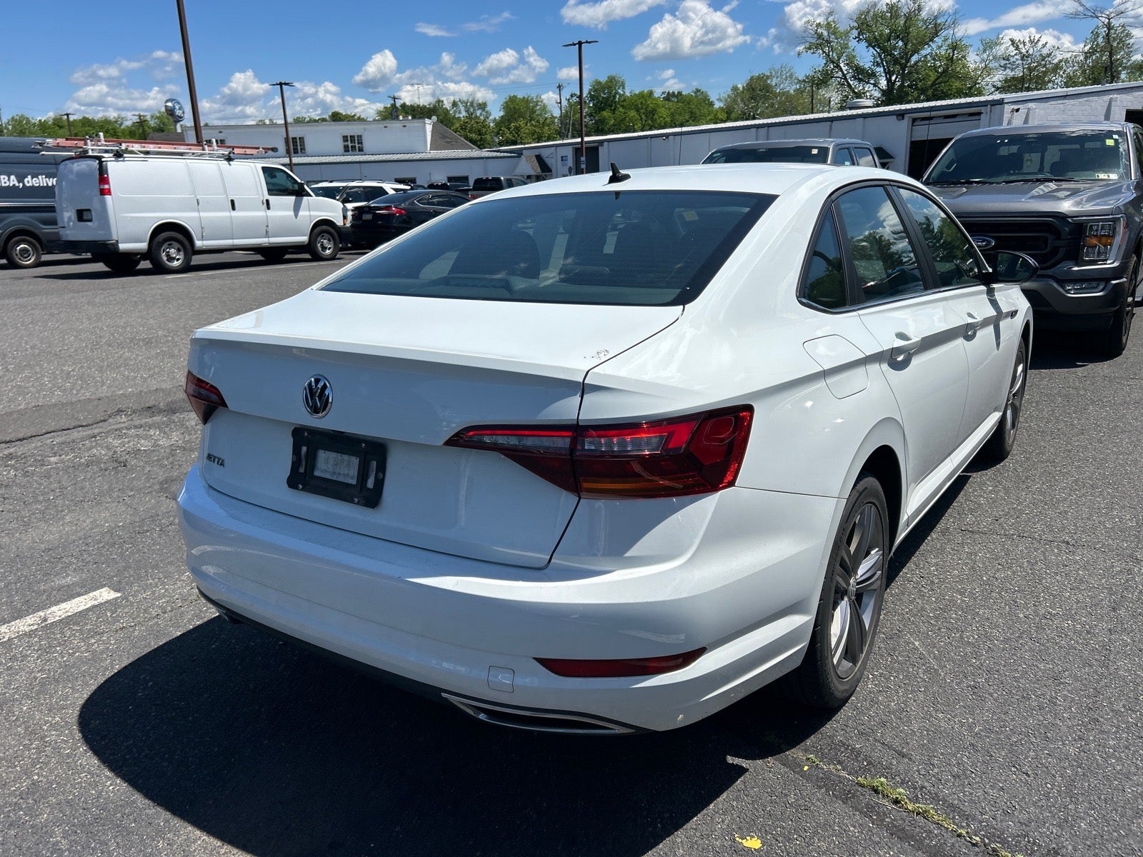 2019 Volkswagen Jetta R-Line